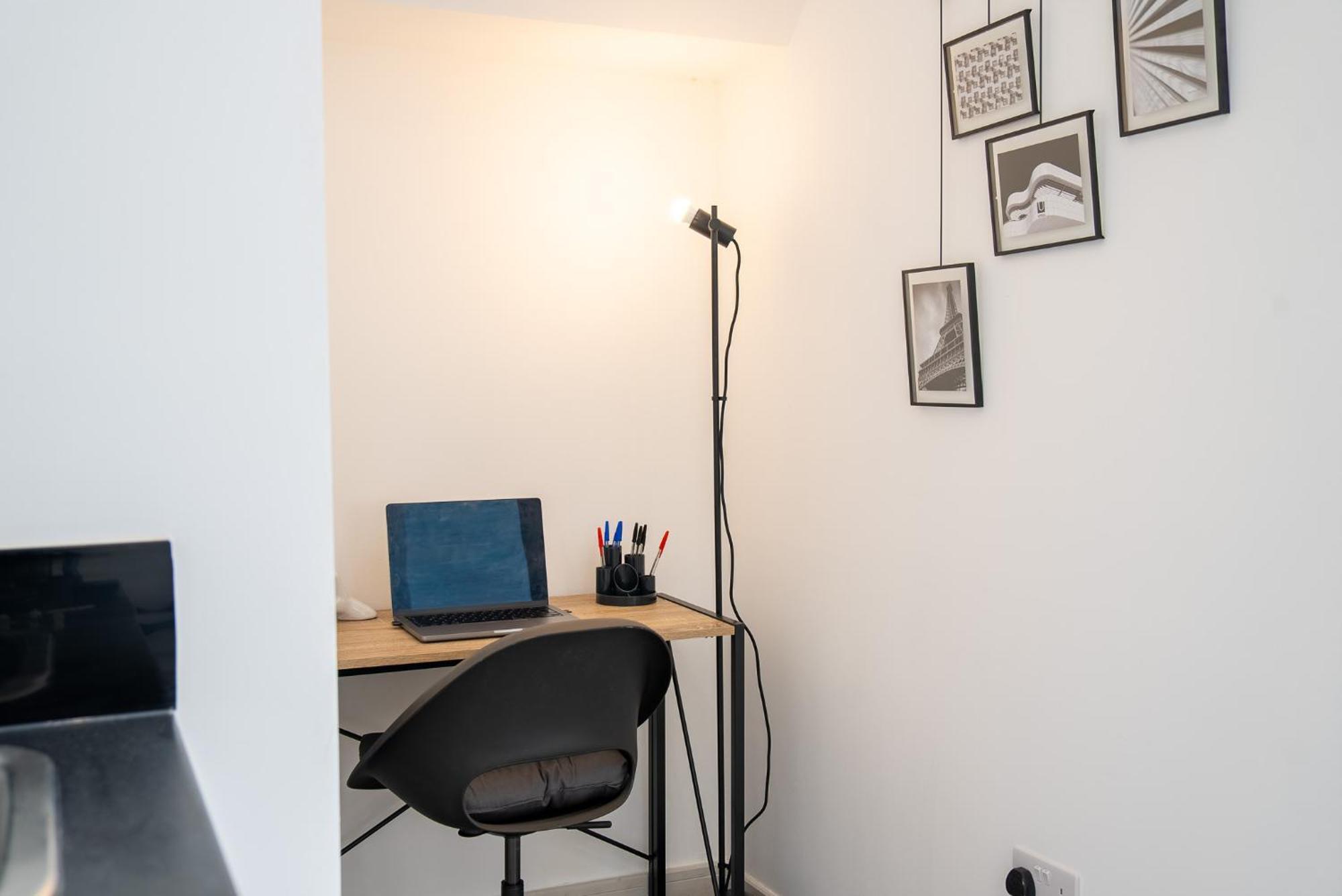 Luxury Studio Apartment In Sutton, London Sutton  Exterior photo
